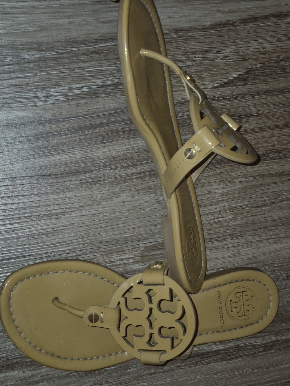 Tory Burch Tan Sandals Size 6 - Picture 5 of 7